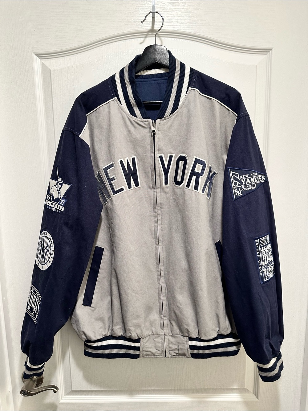 New York Yankees Men’s 1927 Vintage Reversible Baseball Jacket, Size XL